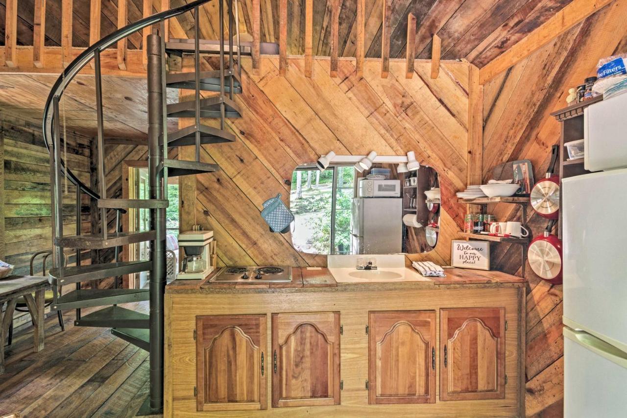 Creekside Cabin With Deck In Pisgah Forest! Barnardsville Екстериор снимка
